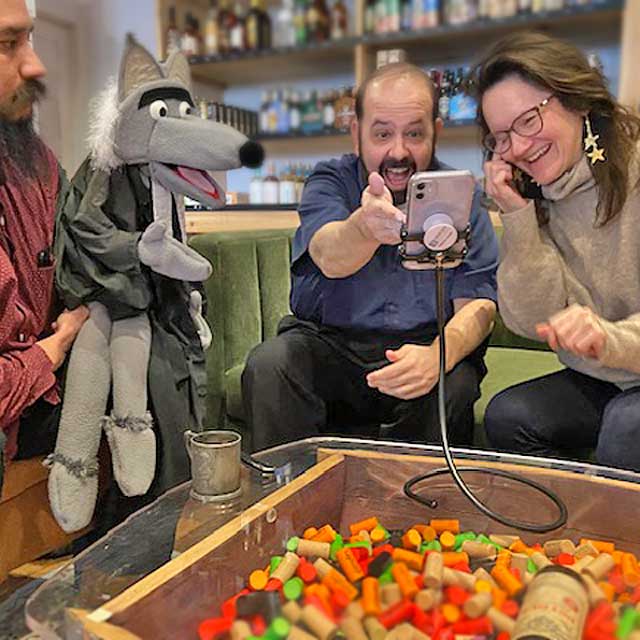 iPhone Flexible Holder Stand - PED5-COIL