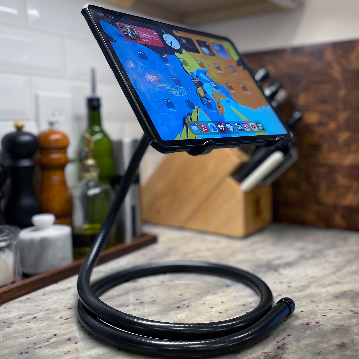 Stabile Coil PRO – Flexible Steel iPad Holder
